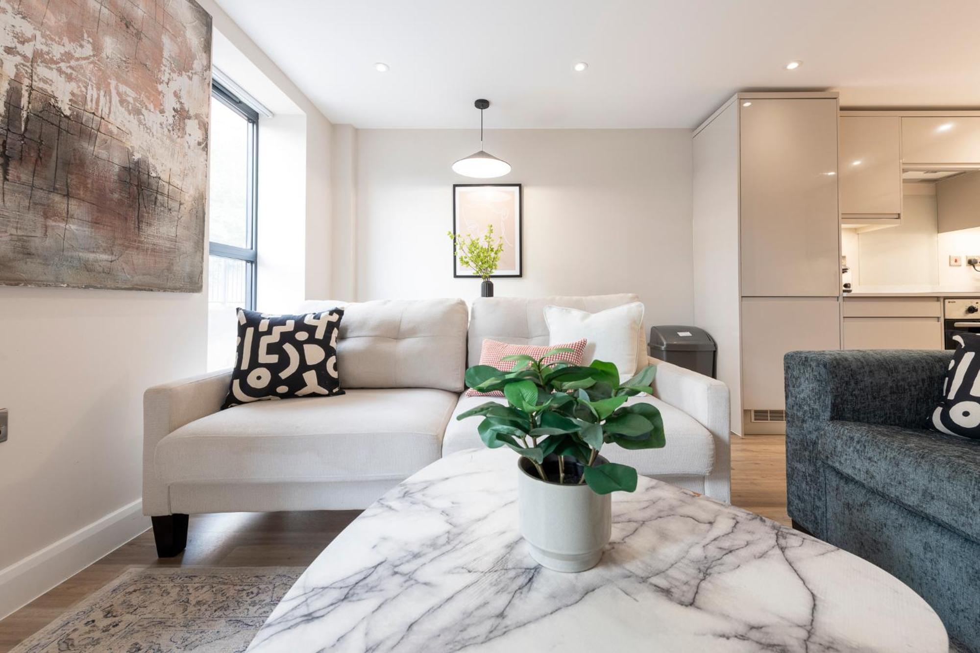 Harvey Nic's & Designer Quarter 60ch Apartment